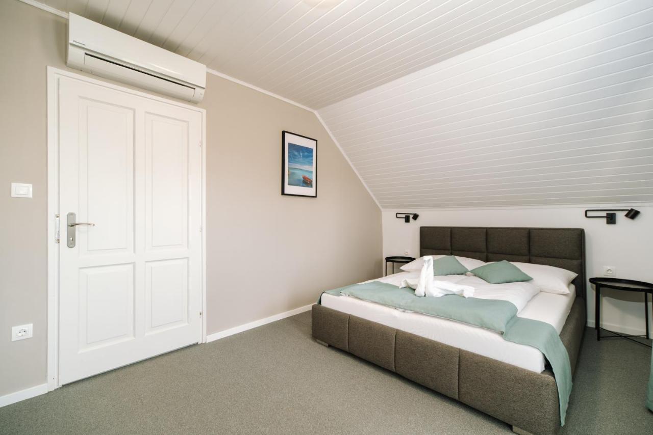 Topaz Apartmanhazak Balatongyörök Екстериор снимка
