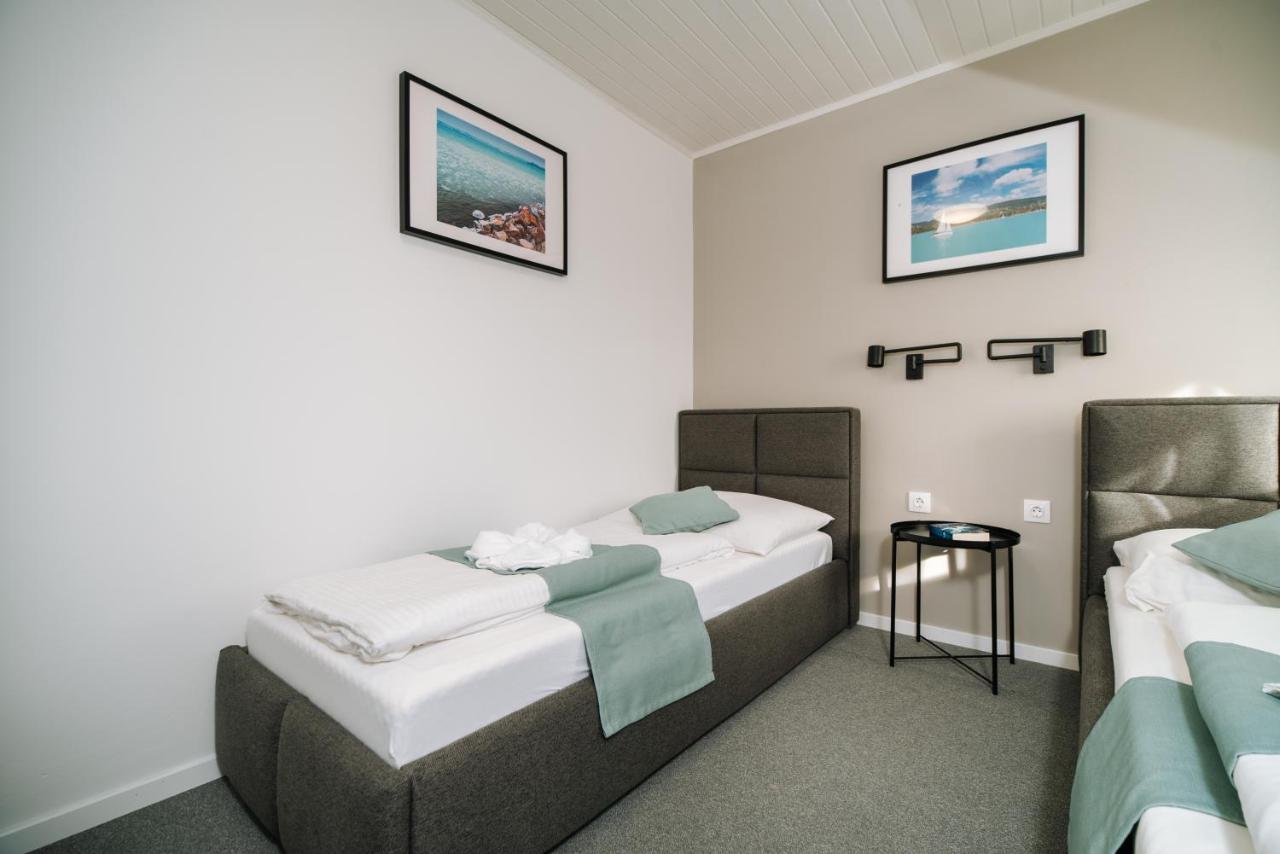 Topaz Apartmanhazak Balatongyörök Екстериор снимка